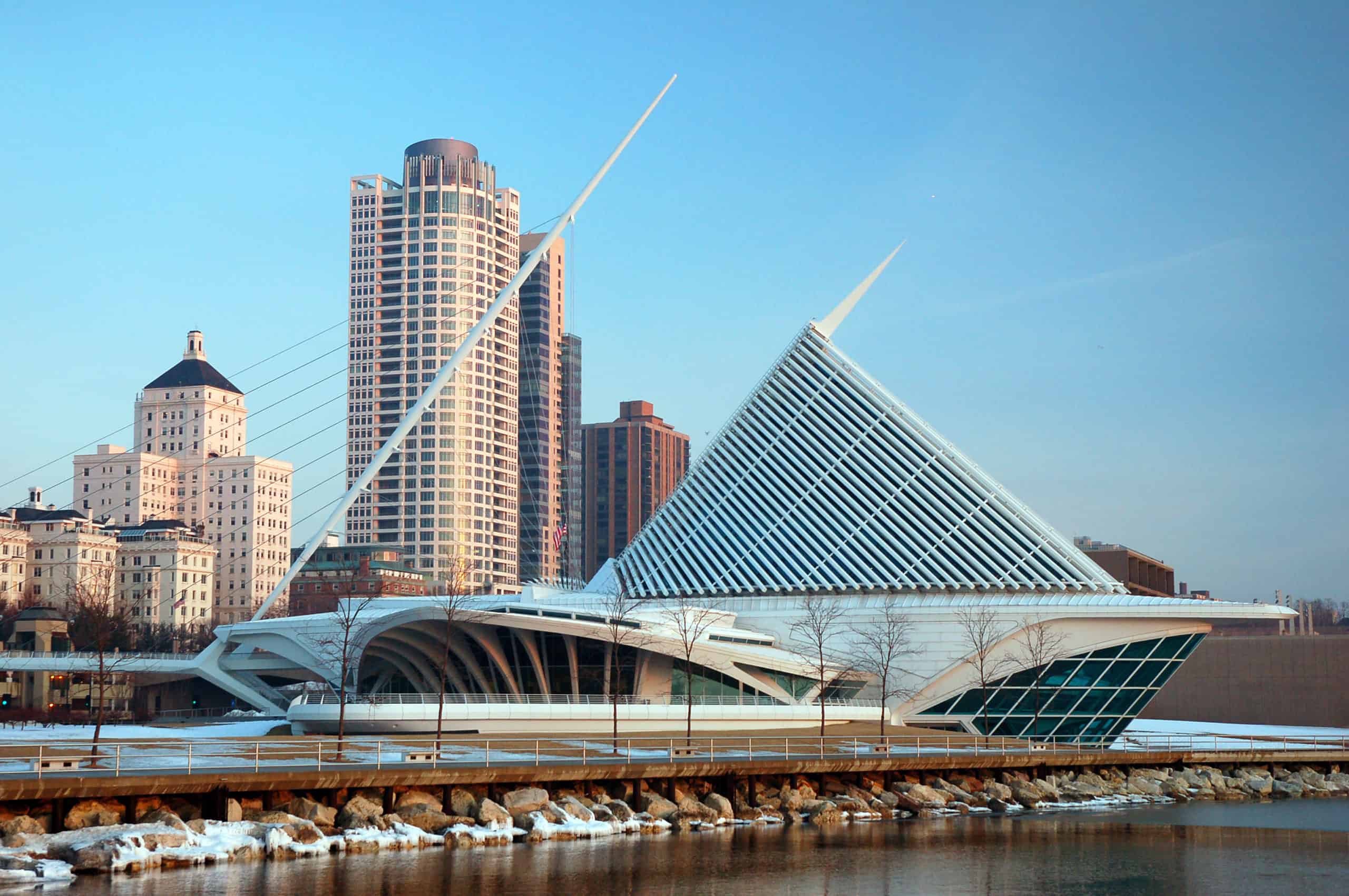5 Reasons to Take In the Milwaukee Art Museum Gruber Law